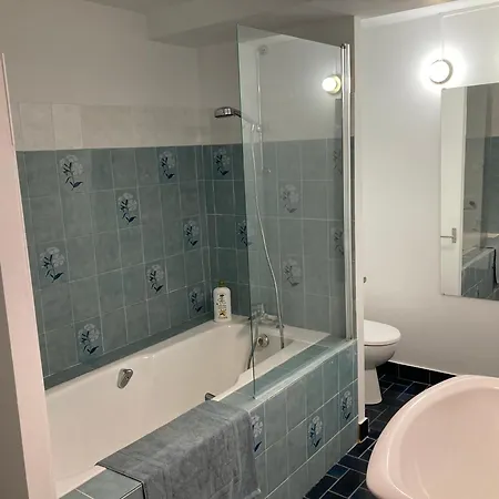 Apartment Vieux Port Centre 8 Personnes *